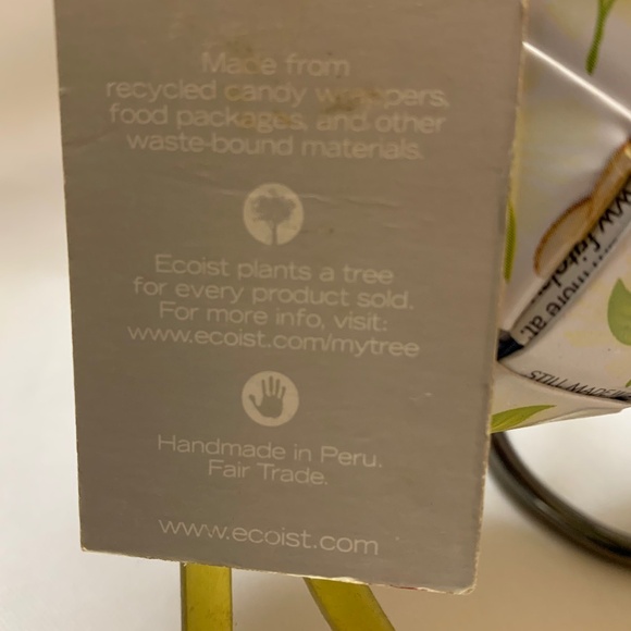 NWT!  Ecoist Coin Purse / Wristlet with Green Leaves! - Picture 3 of 6